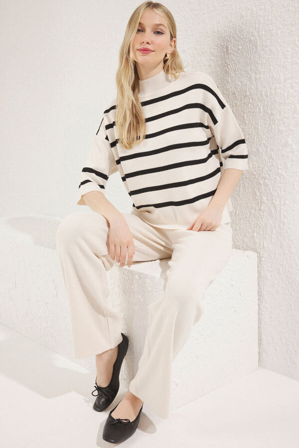 Trendyol Malha básico de malha cru com riscas bege