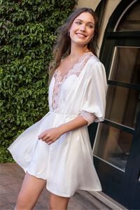 Ivette Bridal Robe curta em crepe noa