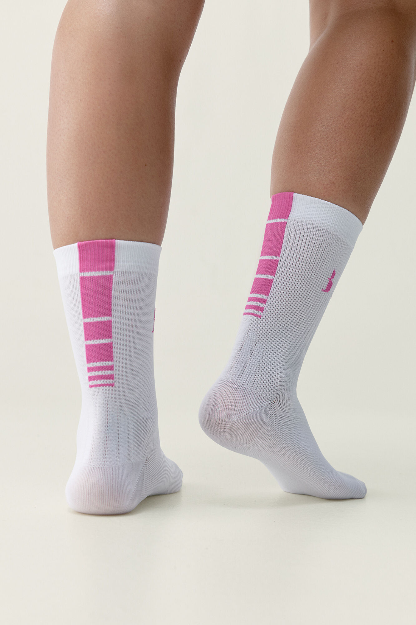 Born Living Yoga Calcetines Acari blanco/rosa fucsia