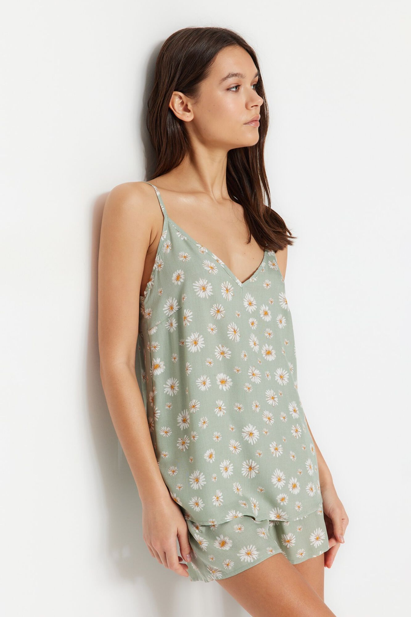 Trendyol Pijama de viscosa escote en V