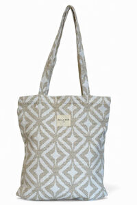 De La Mur Mala Pequena Fecho-&eacute;clair Campo