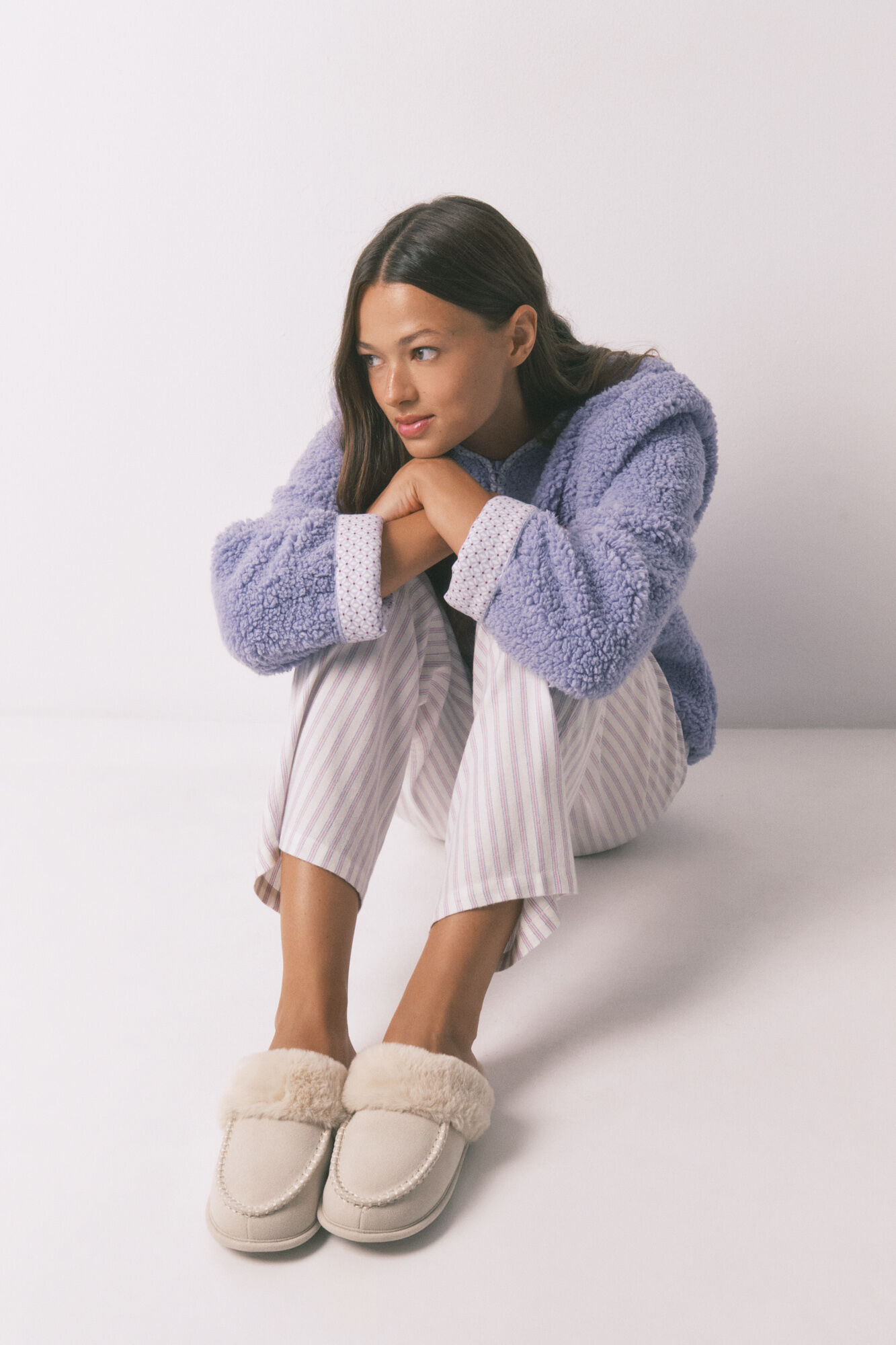 Women'secret Chinelos de quarto de pele sint&eacute;tica bege