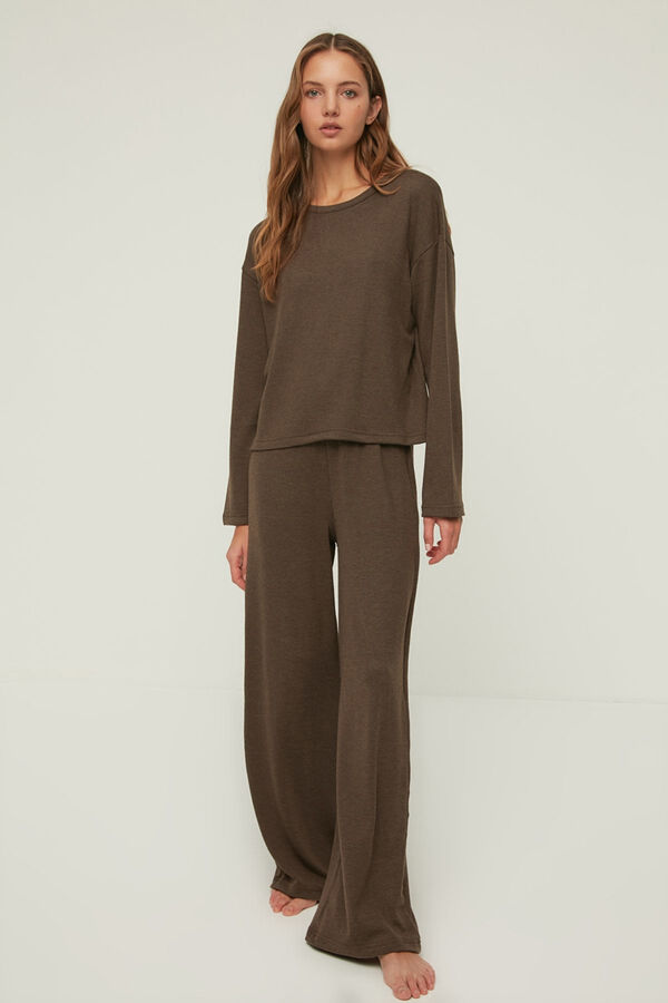 Trendyol Conjunto de pijama canelado marrom  cru