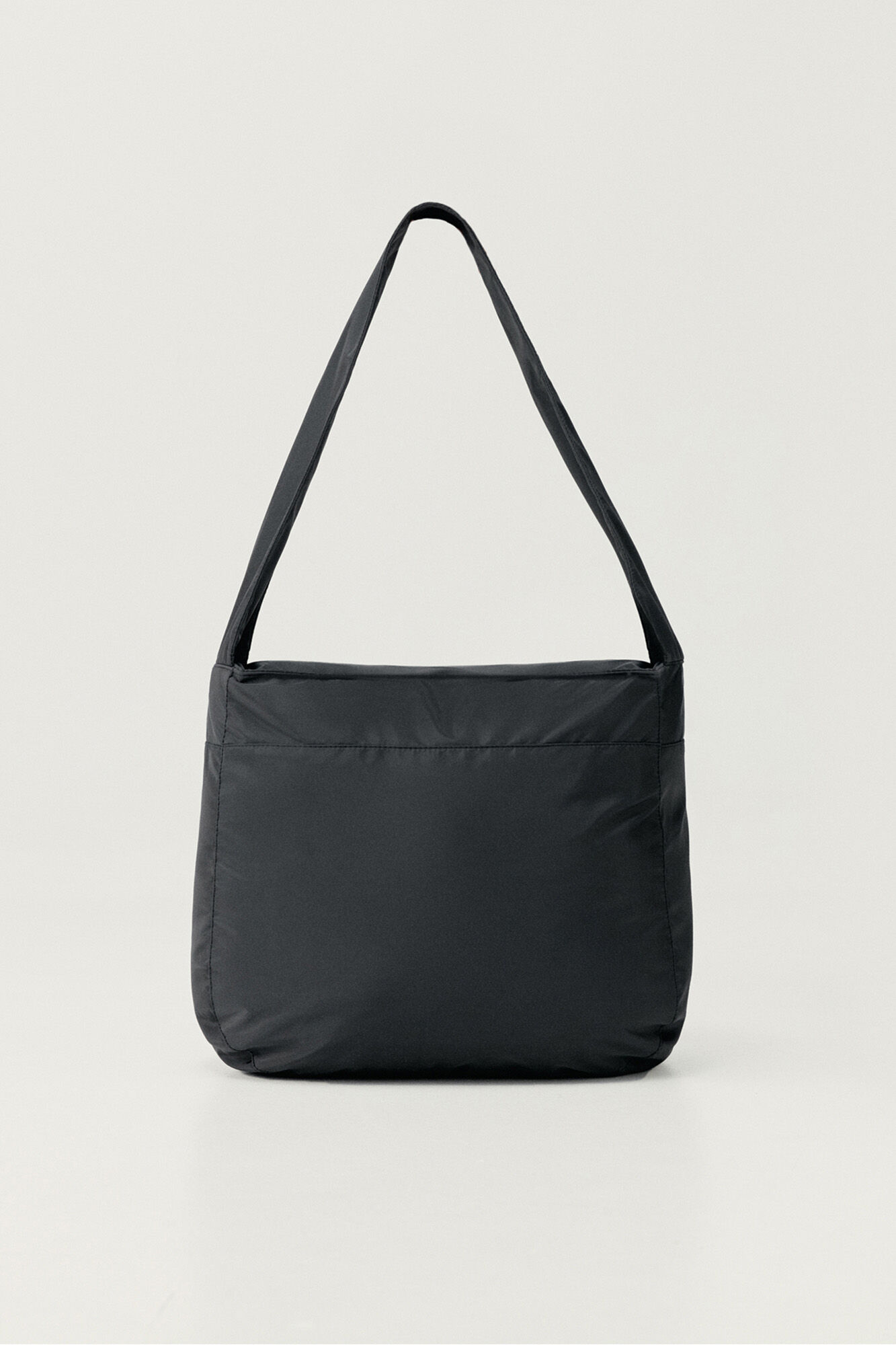 Born Living Yoga Mala tote bag Sansa Black