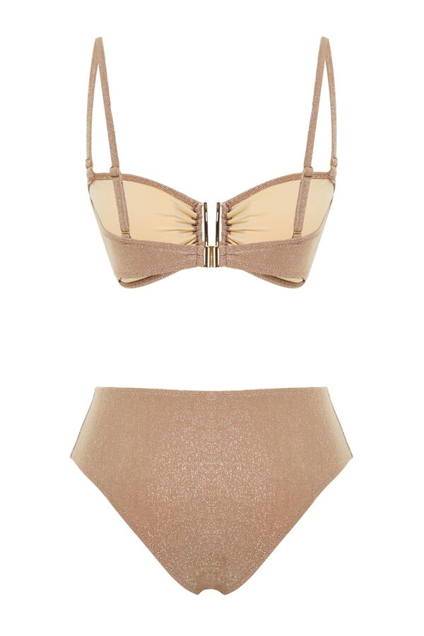 Trendyol Biqu&iacute;ni reto com detalhe prateado cru