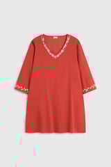 Textura T&uacute;nica em algod&atilde;o com aplique na gola vermelho