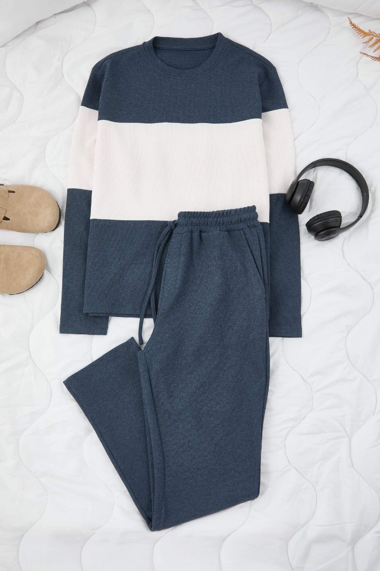 Trendyol Comfortable Knitted Pyjama Set