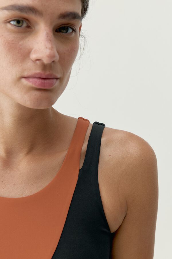 Born Living Yoga Top Omkara preto/Bombay preto
