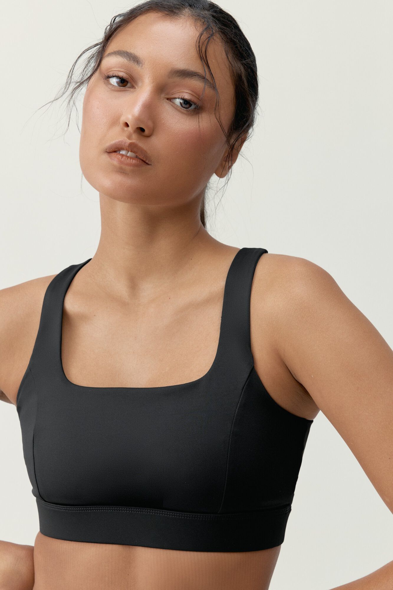 Born Living Yoga Top Padma 2.0 preto