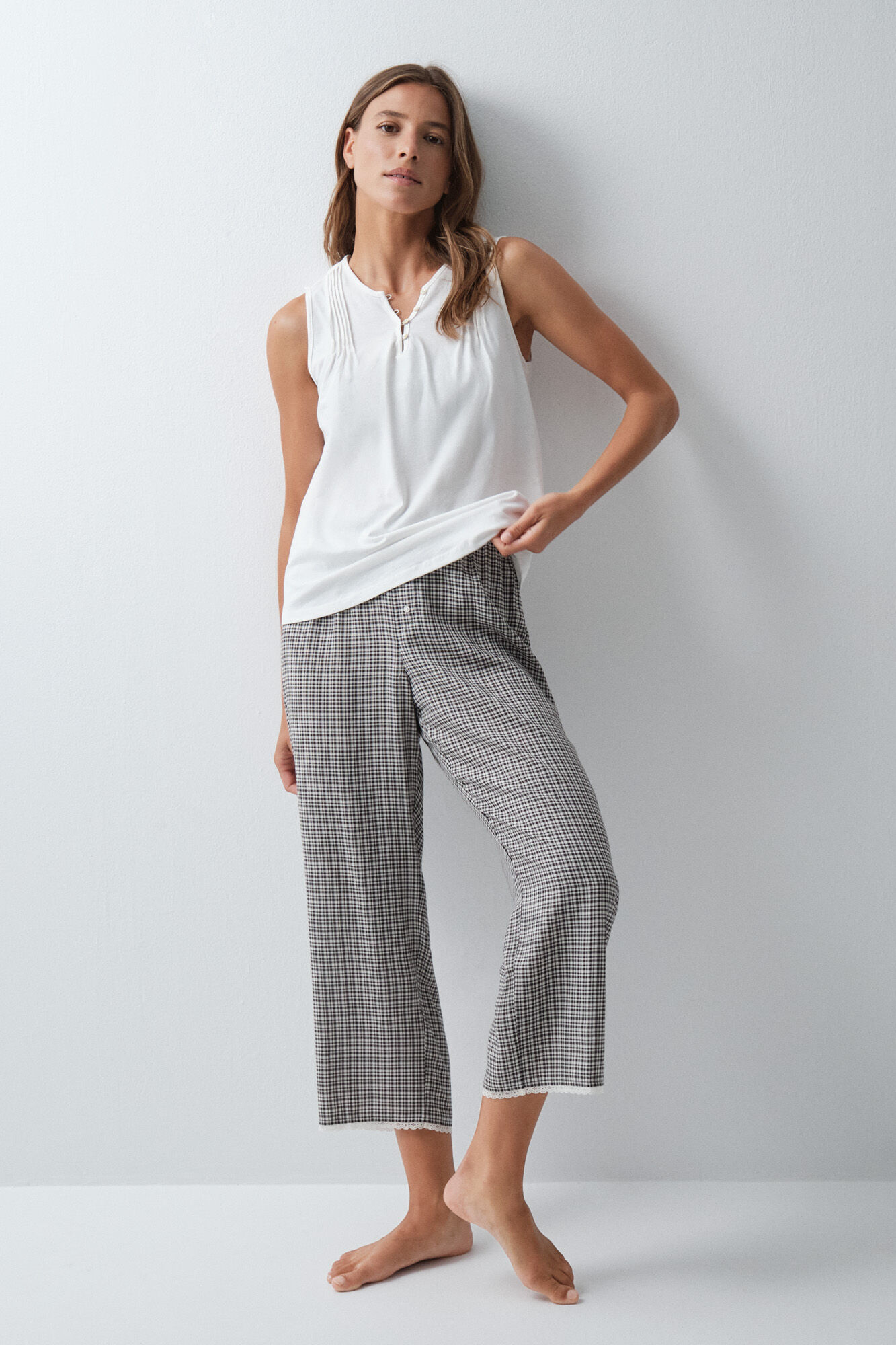 Women'secret Cal&ccedil;a capri em xadrez com renda na bainha