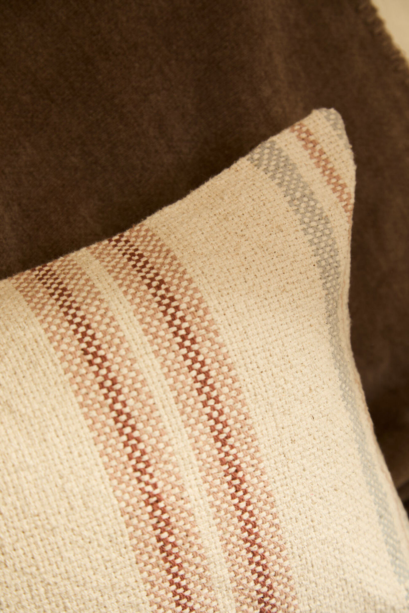 Calma House Capa de almofada riscas multicolorida Peru