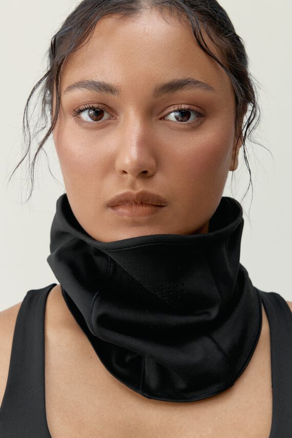 Cuello Nacken Negro