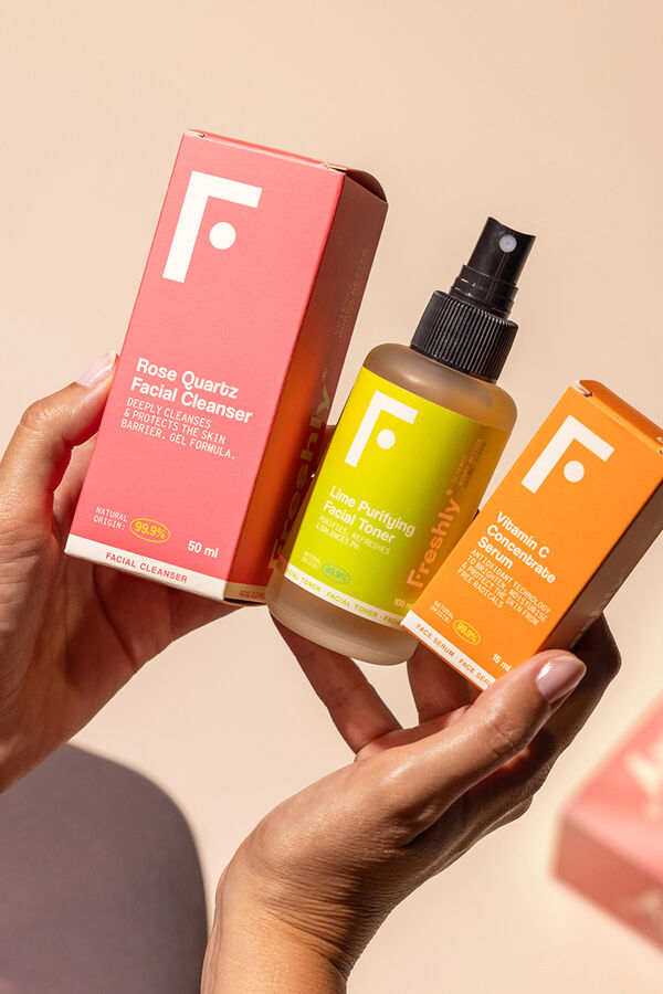 Freshly Cosmetics Rotina Essencial de Vitamina C branco