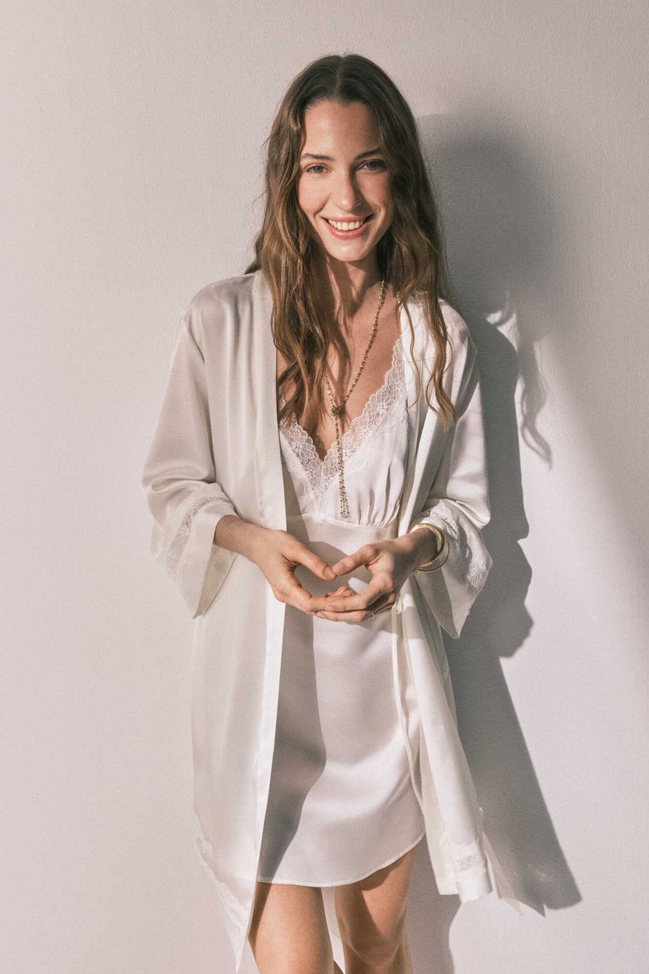 Women'secret Robe comprida em cetim bege