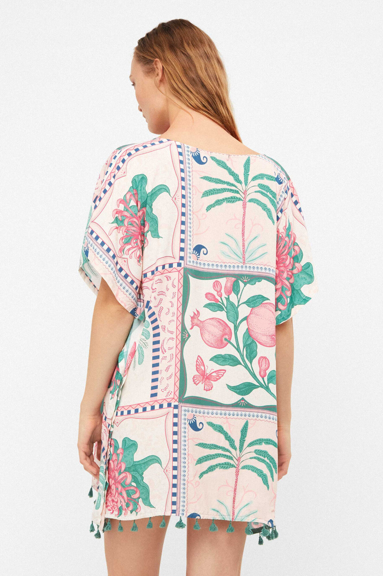 Gisela Caft&aacute;n estampado tropical