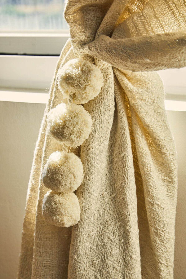 Calma House Bolero raw curtain holder printed