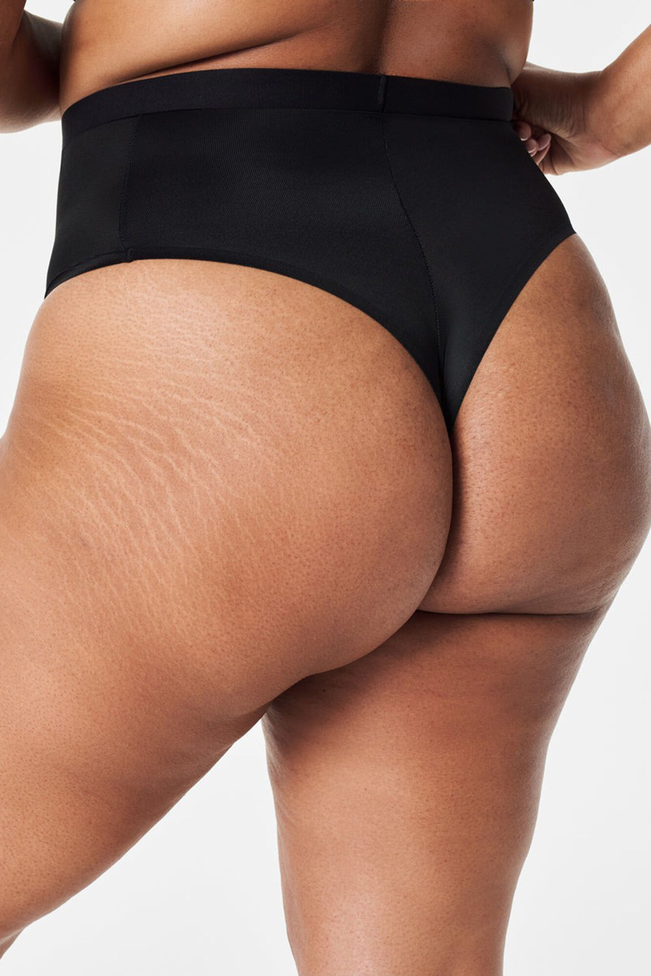 Spanx Tanga moldeador Thinstincts 2.0