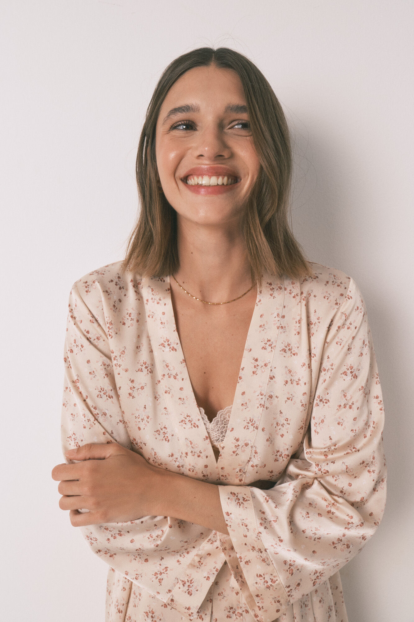 Women'secret Bata holgada midi sat&eacute;n flor rosa