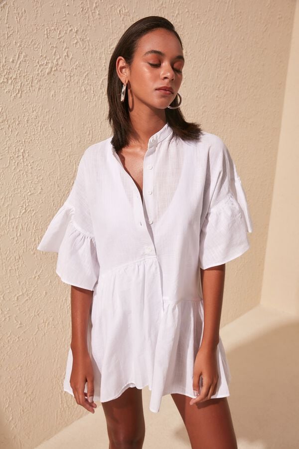 Trendyol Vestido curto camiseiro com folhos branco