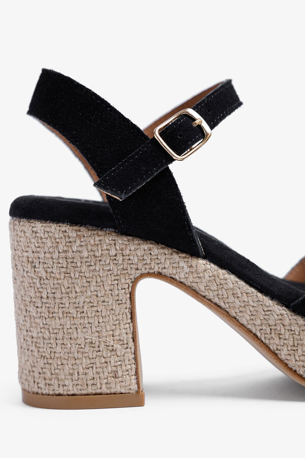 Popa Sand&aacute;lia cunha Daira em camur&ccedil;a preto