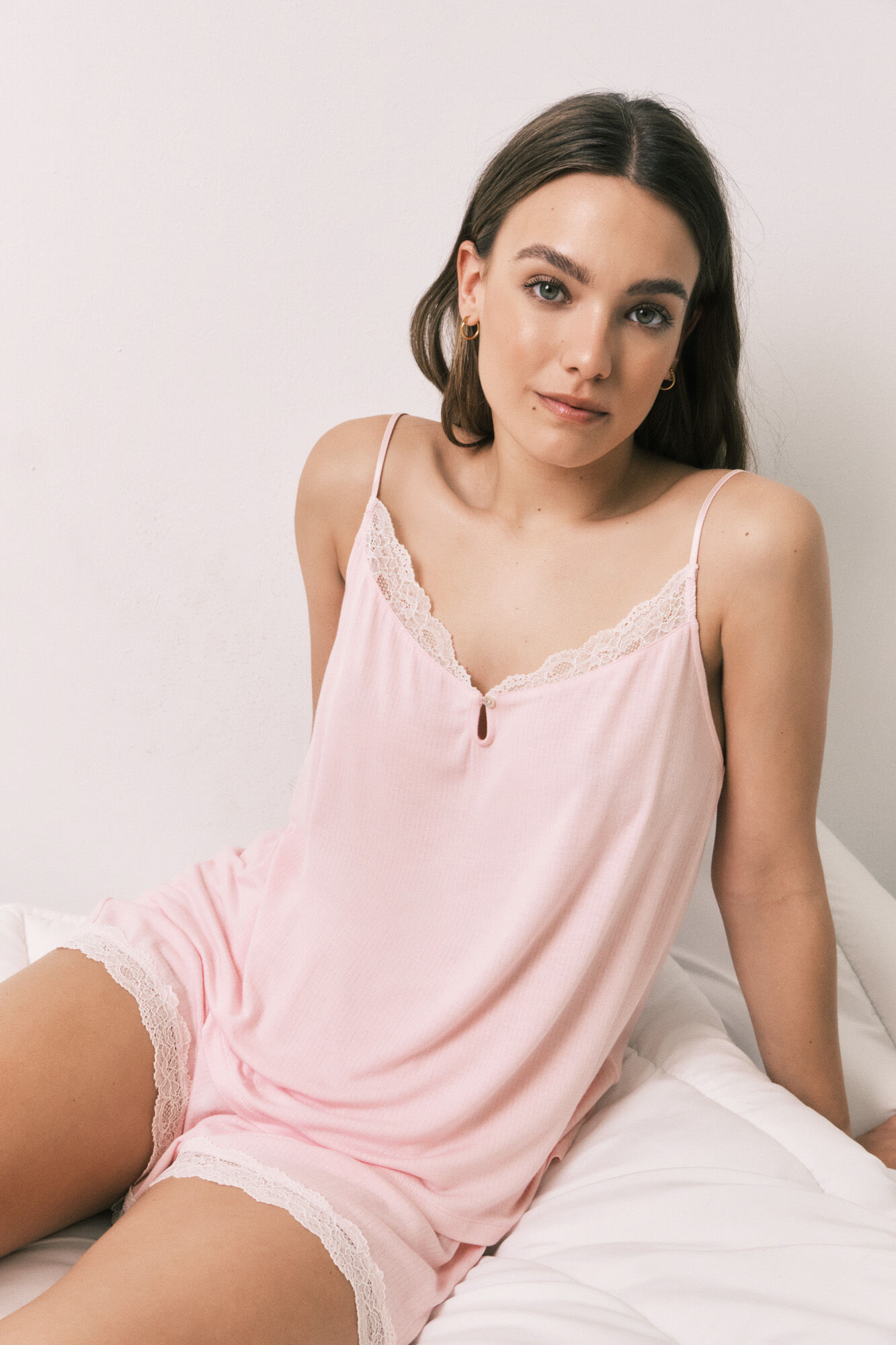 Women'secret Pijama curto de al&ccedil;as em viscose e renda rosa