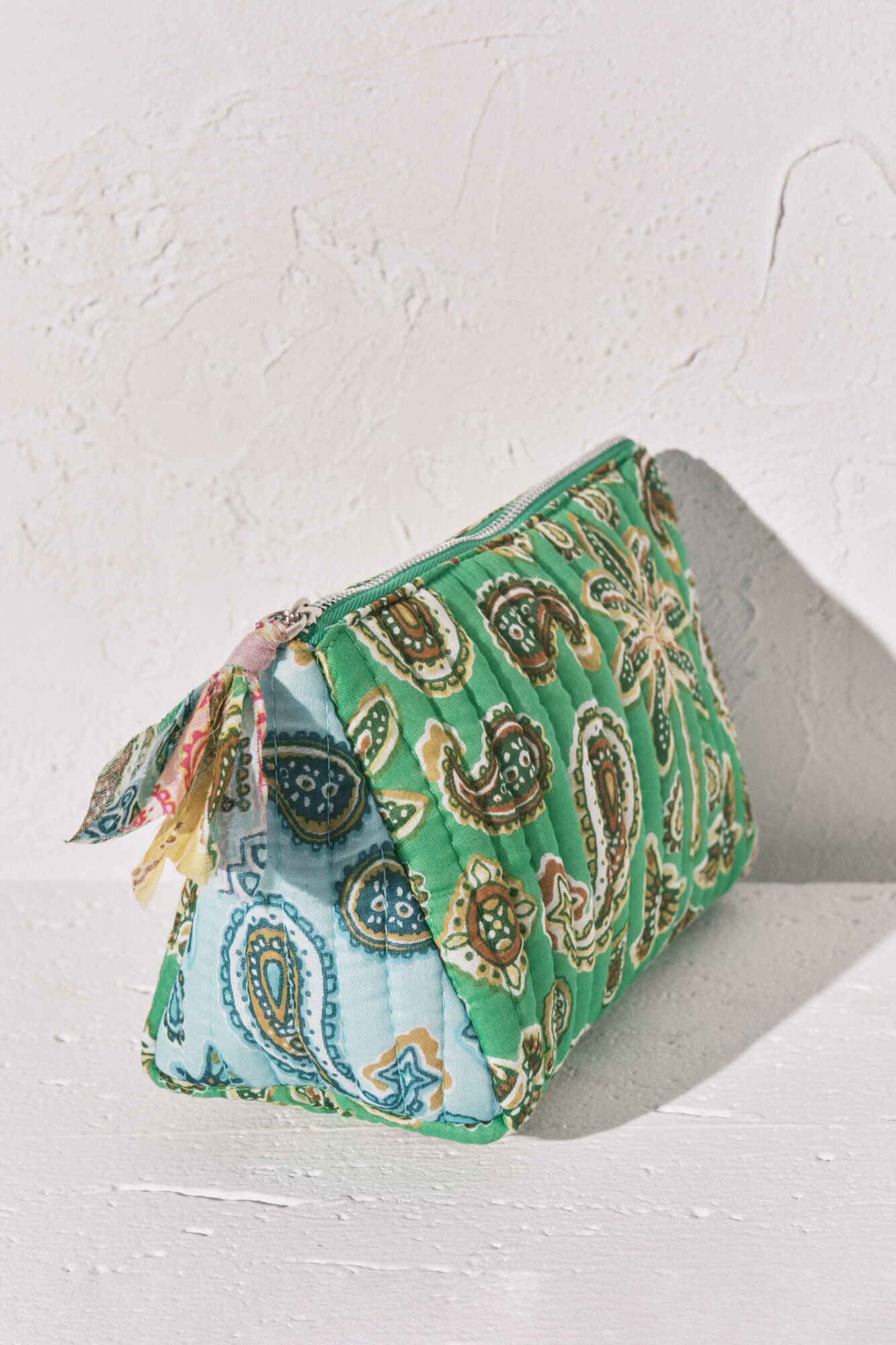 Women'secret N&eacute;cessaire m&eacute;dio estampado multicolor