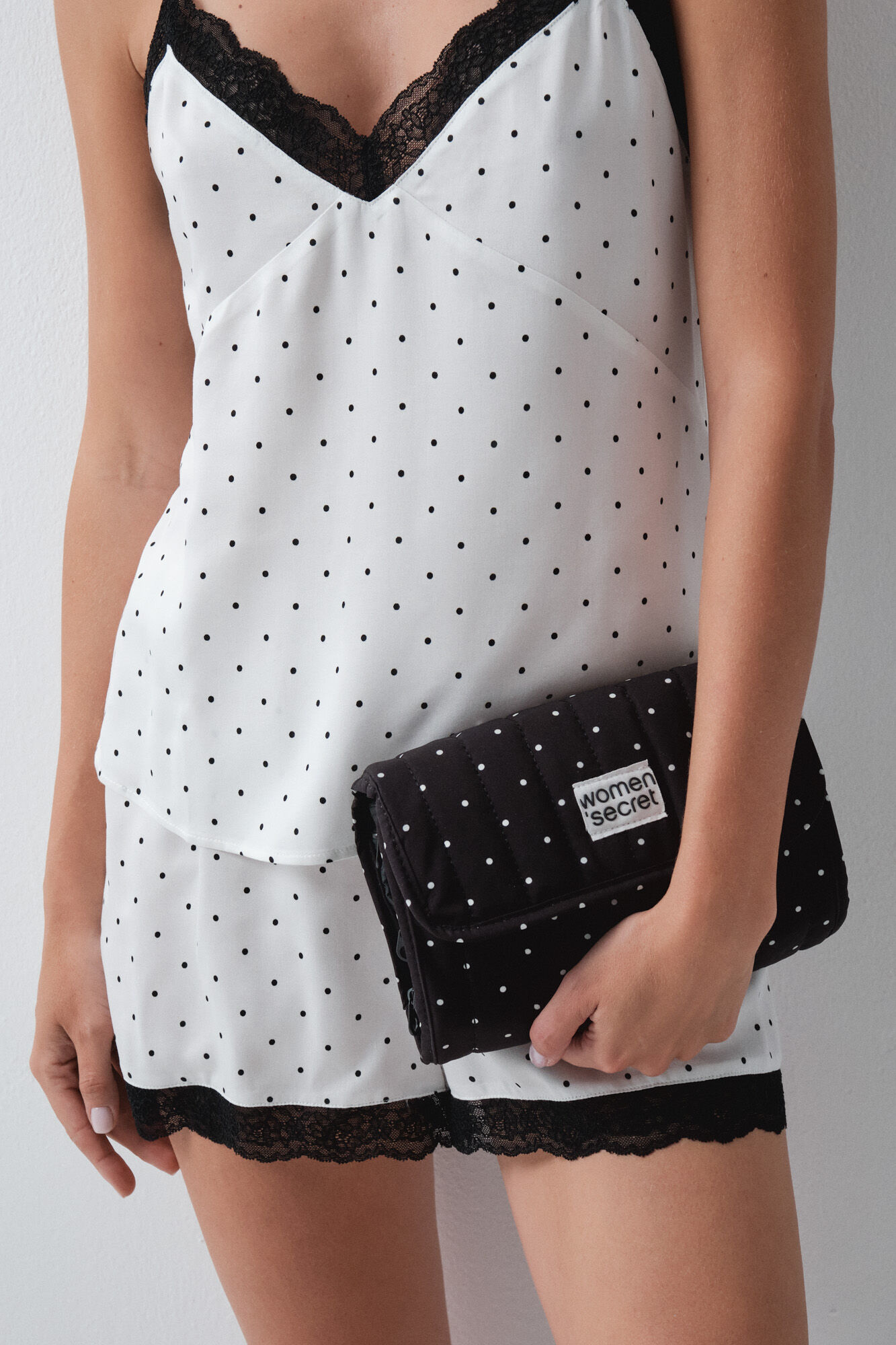 Women'secret Pack n&eacute;cessaire carteira preta bolinhas