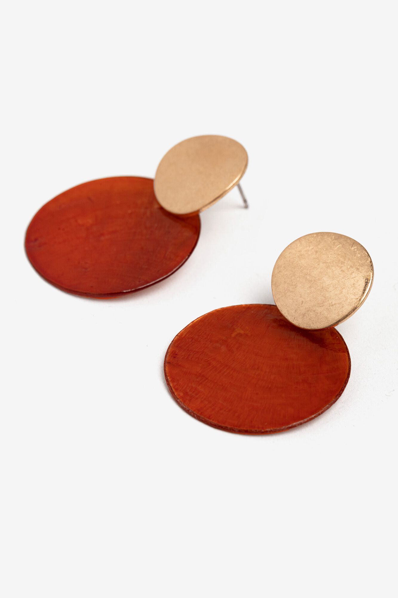 Vilanova Brincos com pendente de madrep&eacute;rola