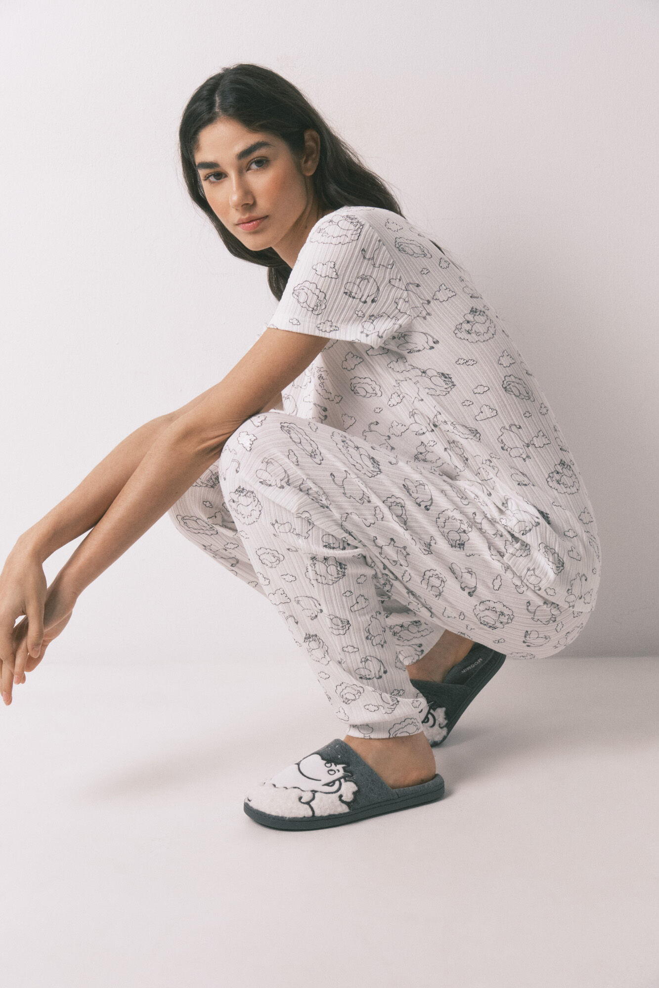 Women'secret Zapatillas casa borreguito gris Moomin