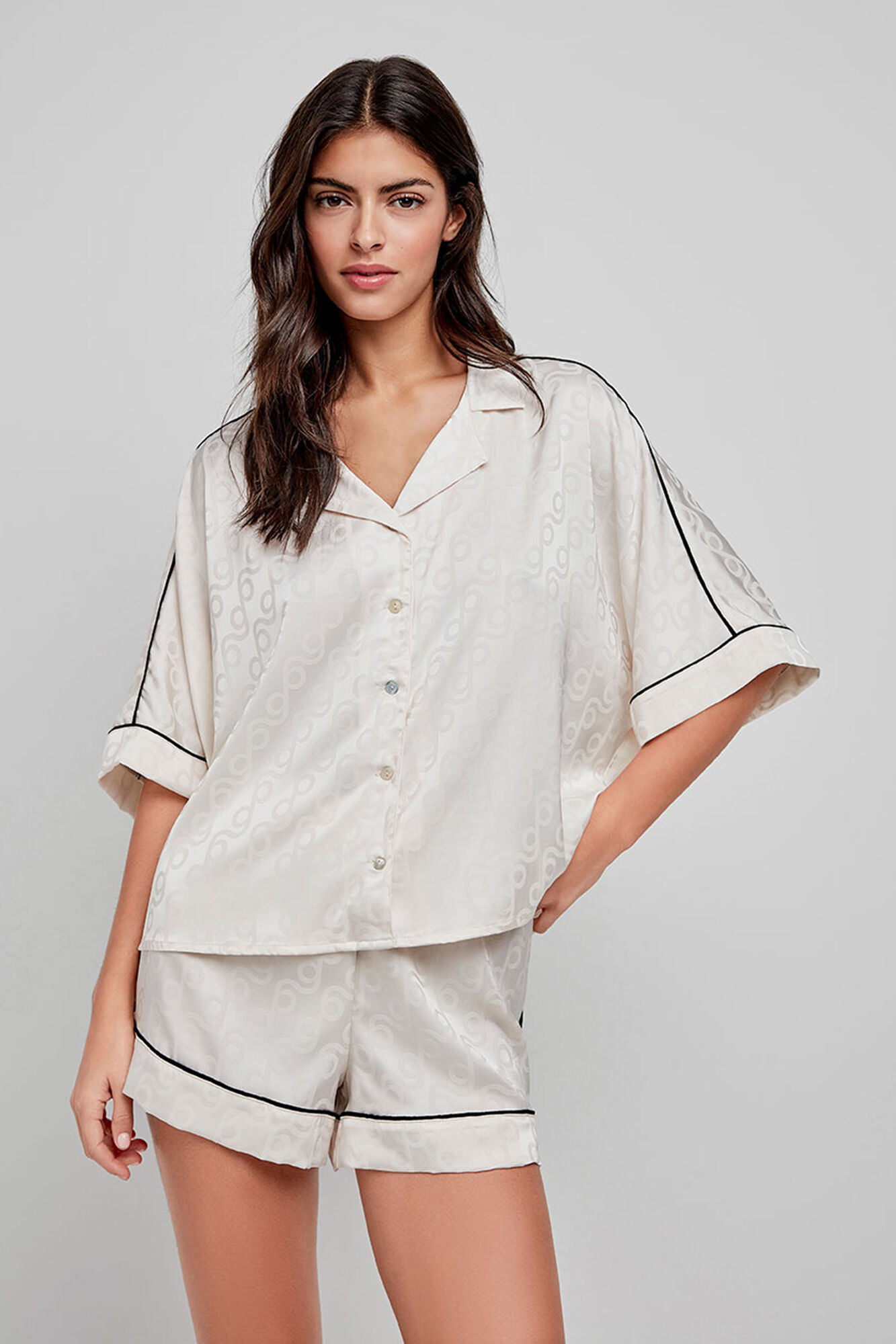 Gisela Pijama curto camisa bege