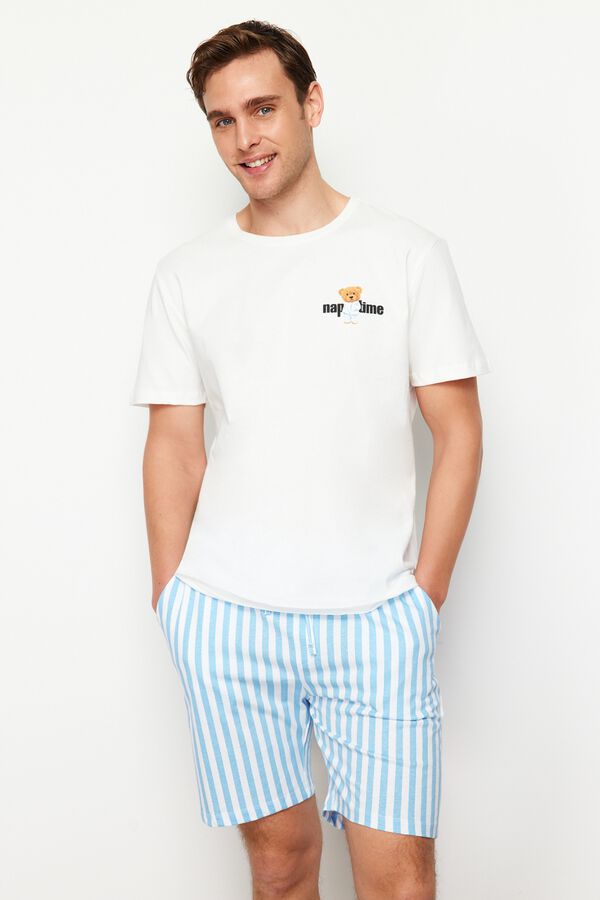 Trendyol Conjunto de pijama curto &agrave;s riscas bege