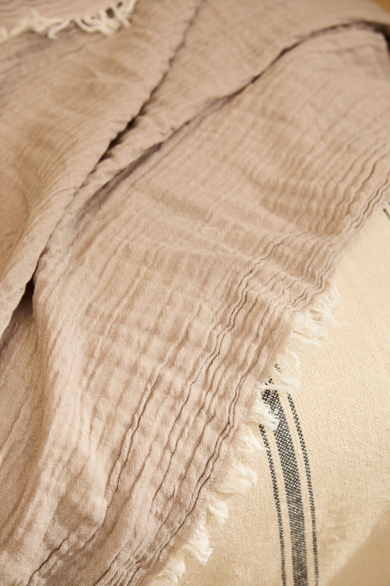 Calma House Plaid muselina flecos 120x180