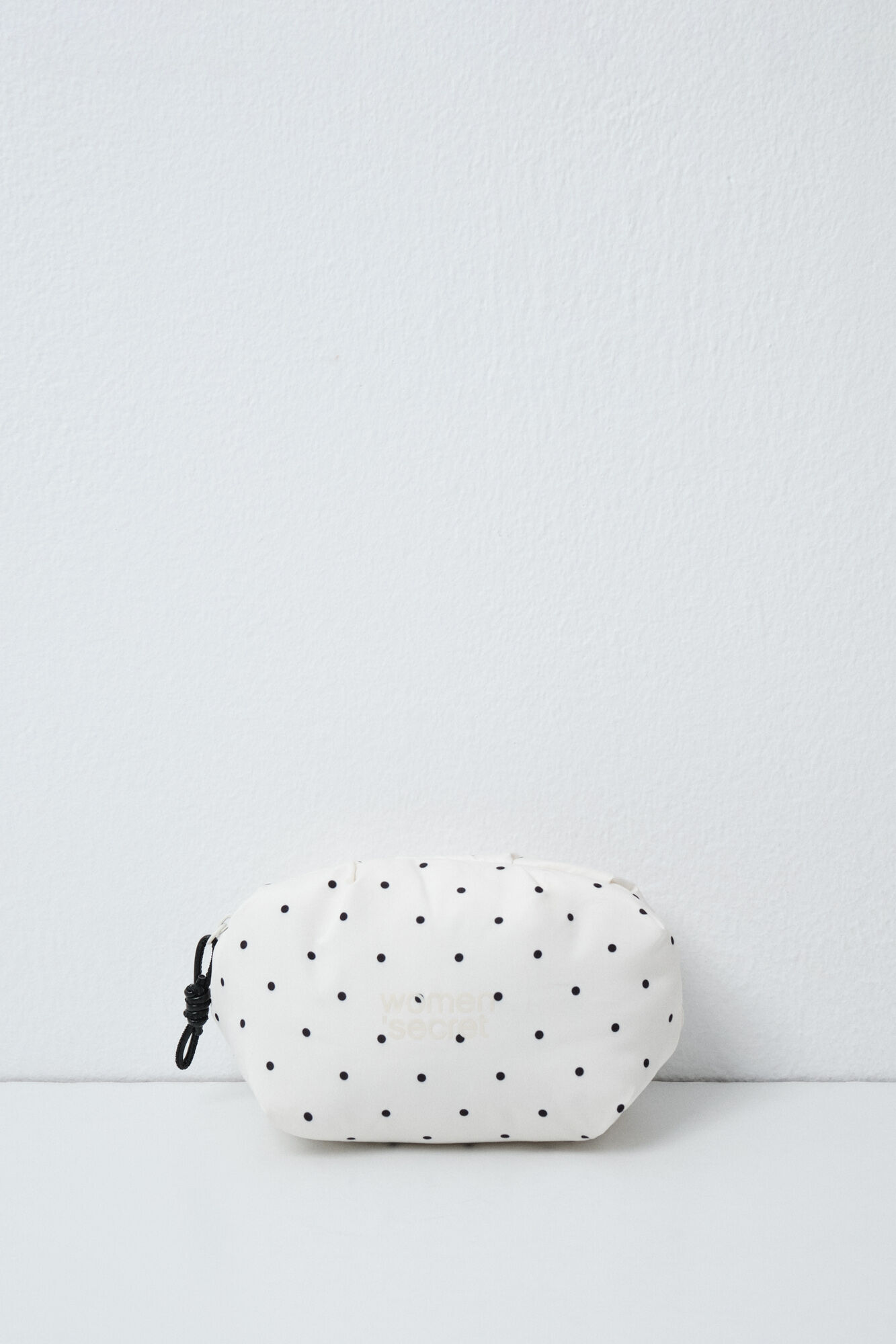 Women'secret N&eacute;cessaire pequeno acolchoado branco de bolinhas