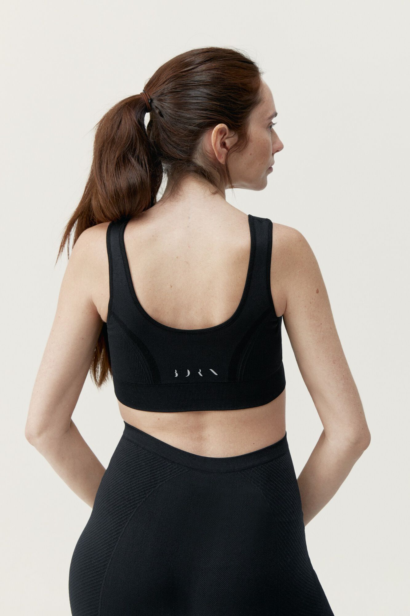 Born Living Yoga Top Mommy Line Preto