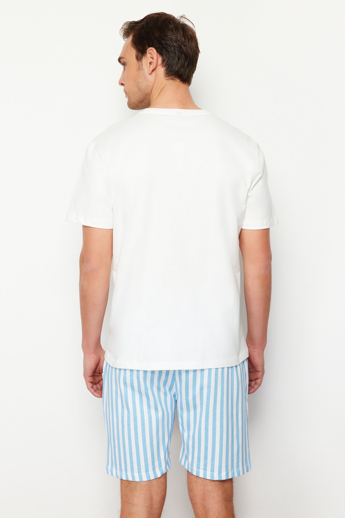 Trendyol Conjunto de pijama curto &agrave;s riscas