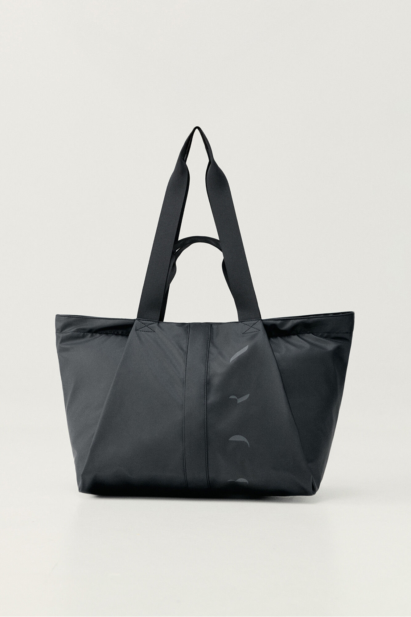 Born Living Yoga Mala tote bag Raga Black