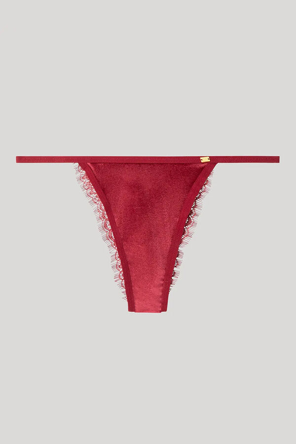 Gisela Braga brasile&ntilde;a en terciopelo&nbsp; rojo