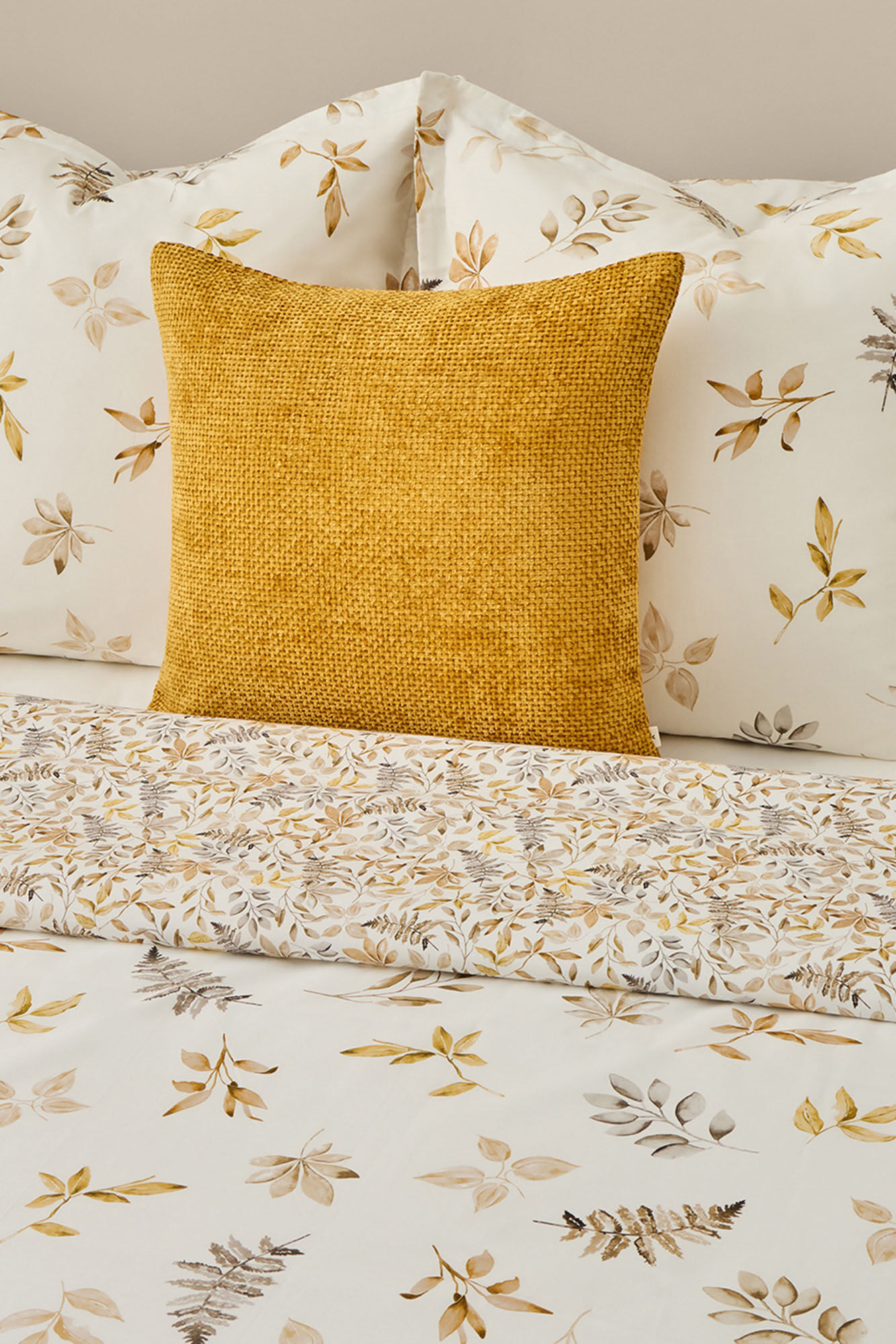 Textura Capa de edredom de algod&atilde;o com folhas em um galho