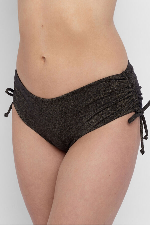 Dorina Cueca completa Mysterio preto