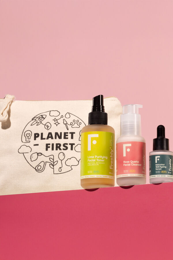 Freshly Cosmetics Essential Routine Chest pink