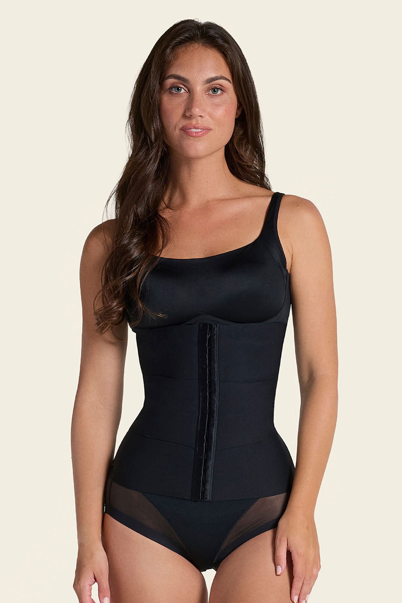 Leonisa Cinta de controle moderado com faixas anat&ocirc;micas