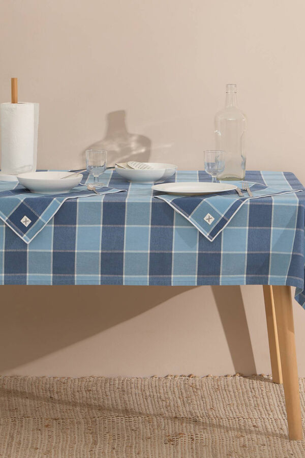 Womensecret Checked stain-resistant tablecloth 160 x 300 cm.  blue