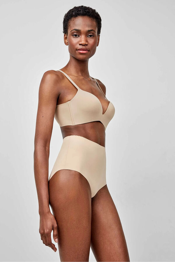Gisela Extremely neckline push-up bra nude