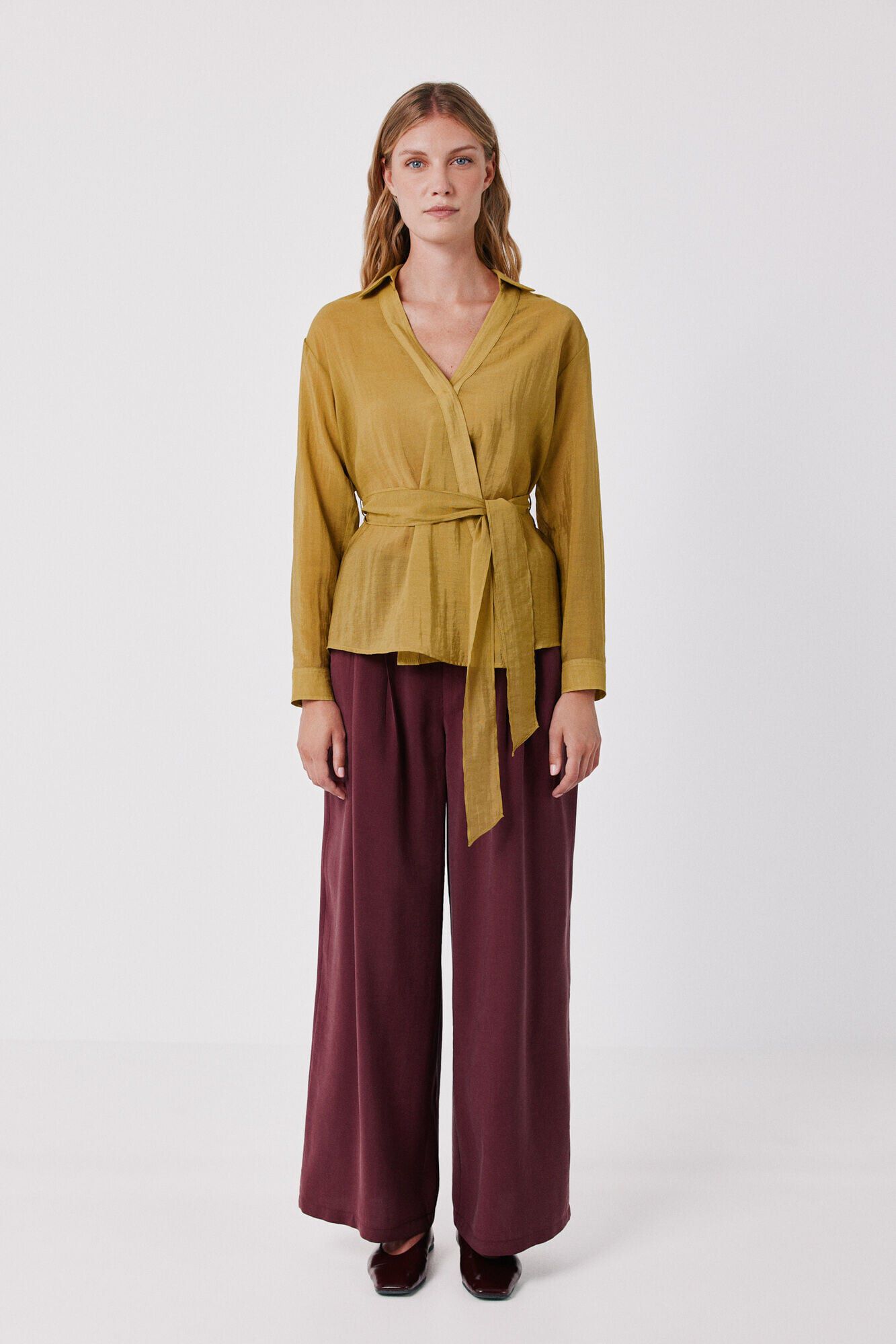Trousers and blouse set