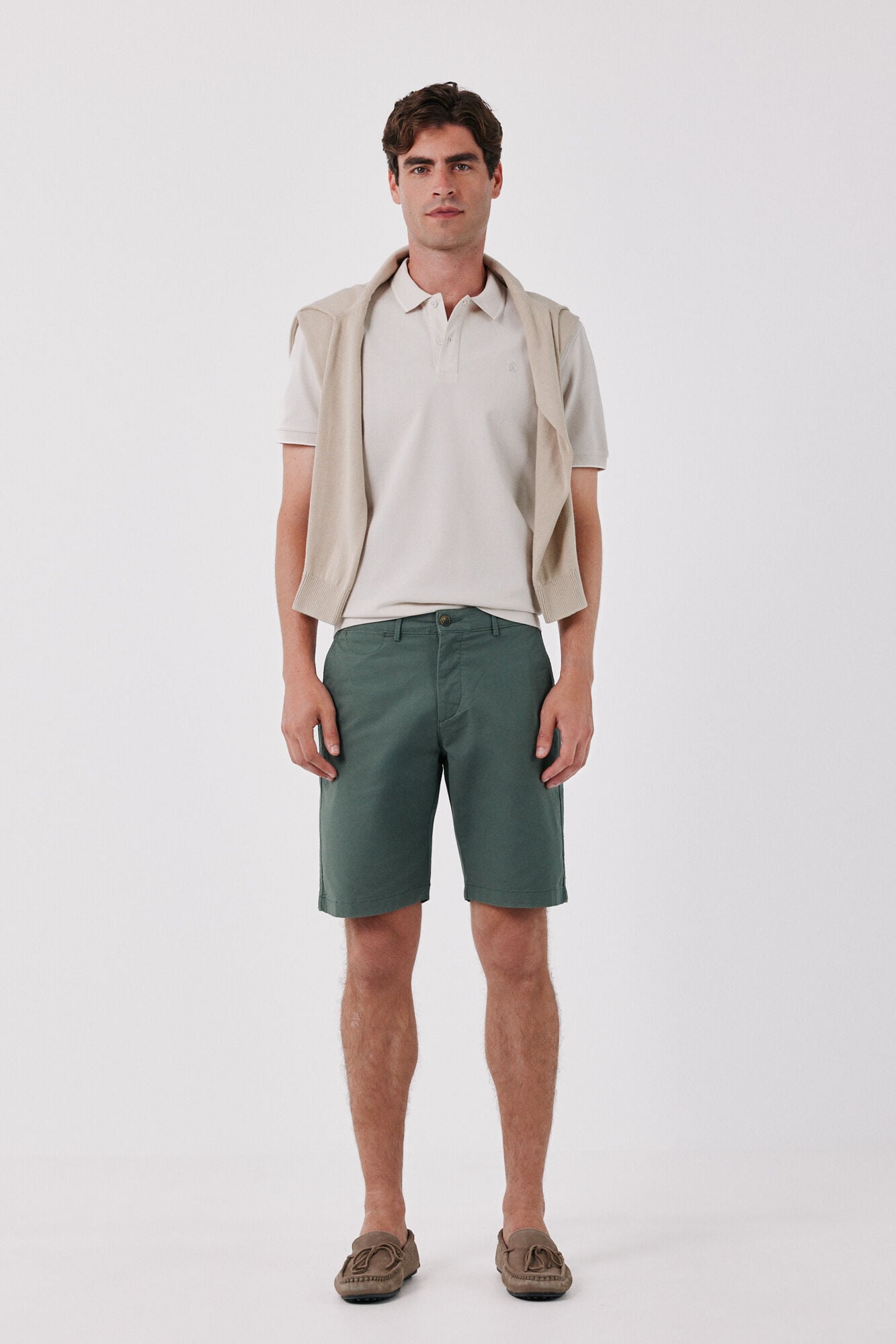 Conjunto de polo e bermuda