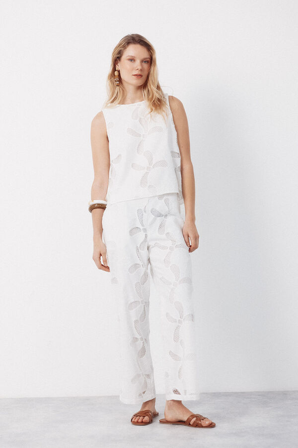 Conjunto de blusa e cal&ccedil;as