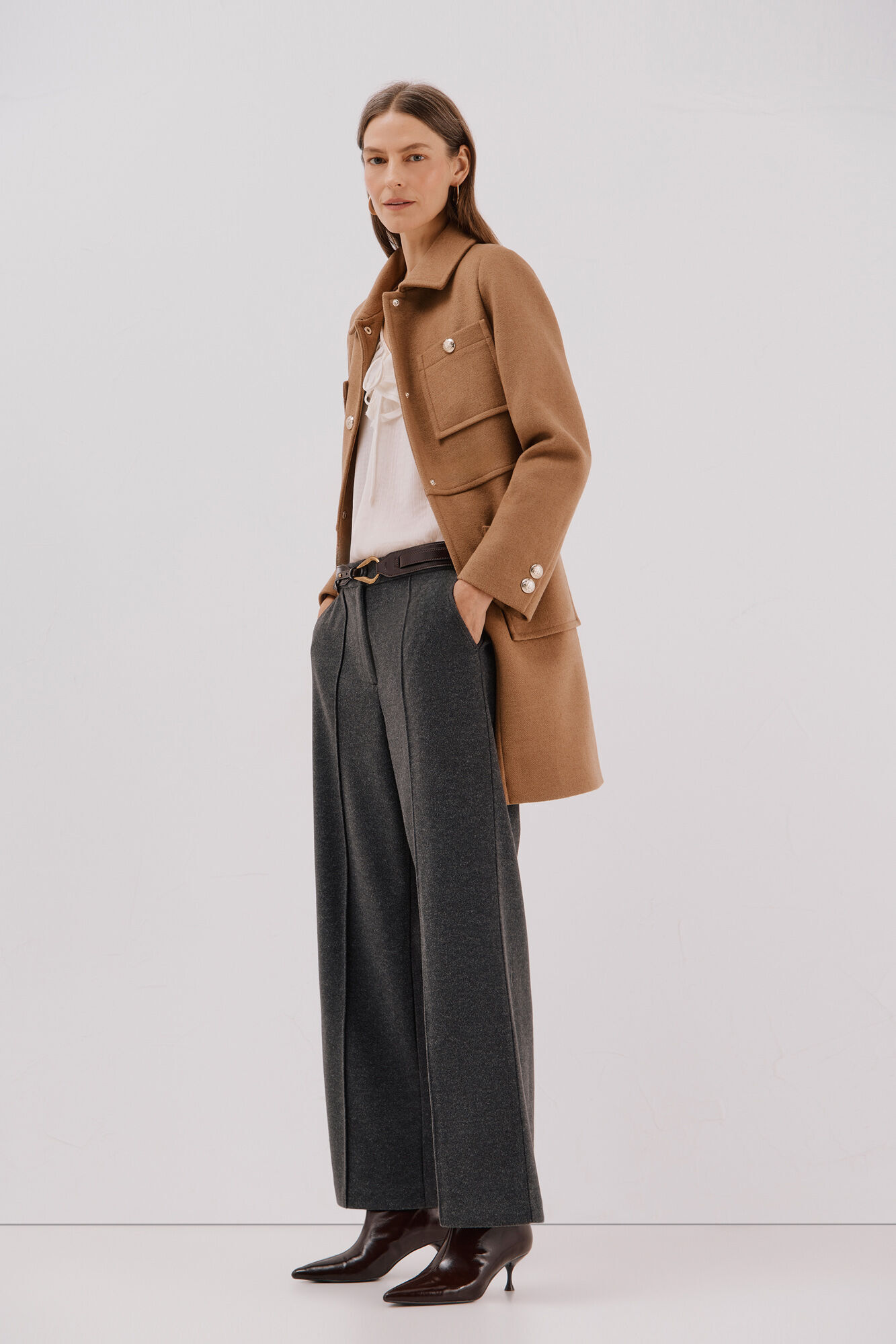 Pants, belt and buttons set