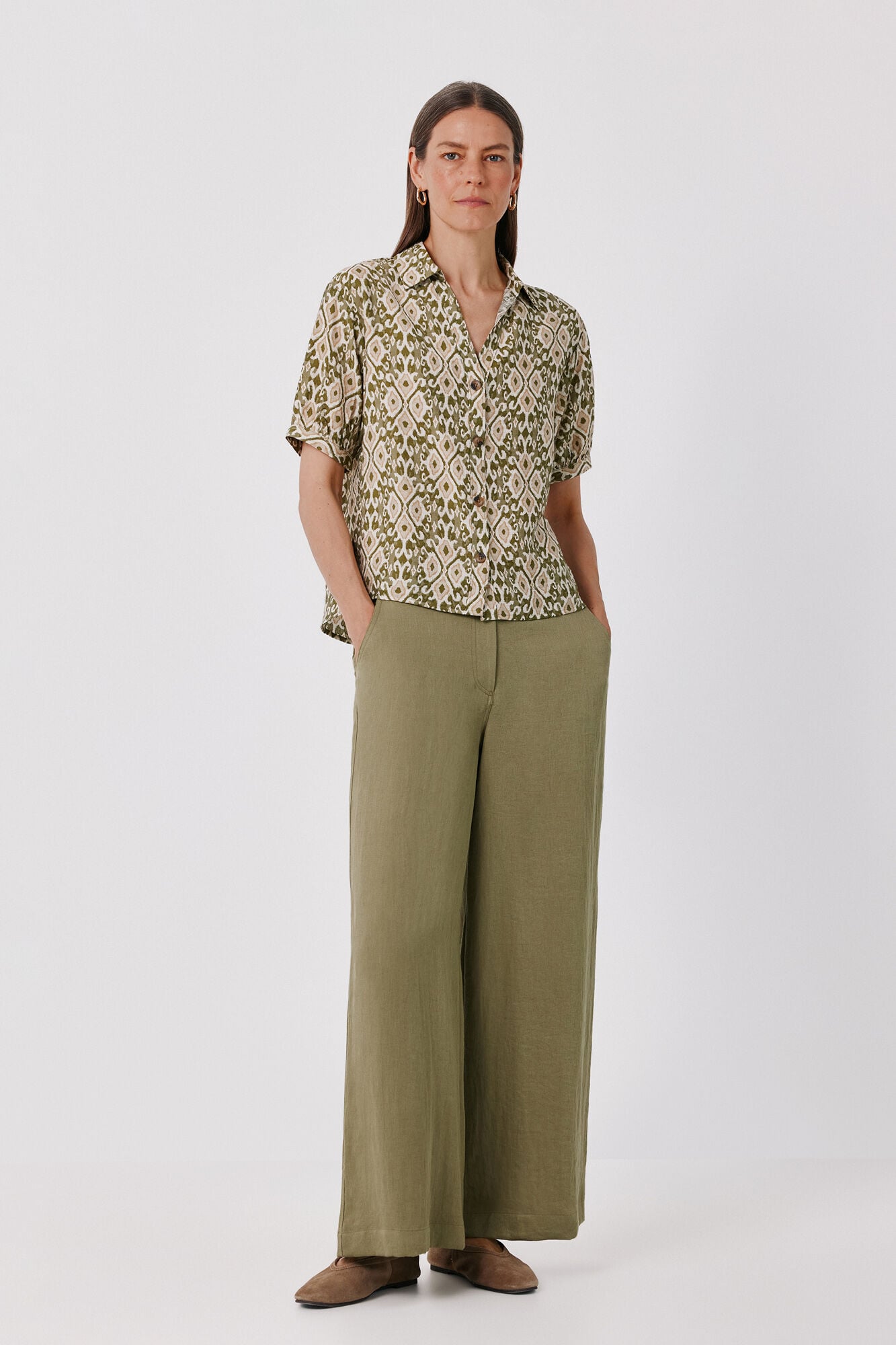 Shirt and trousers set