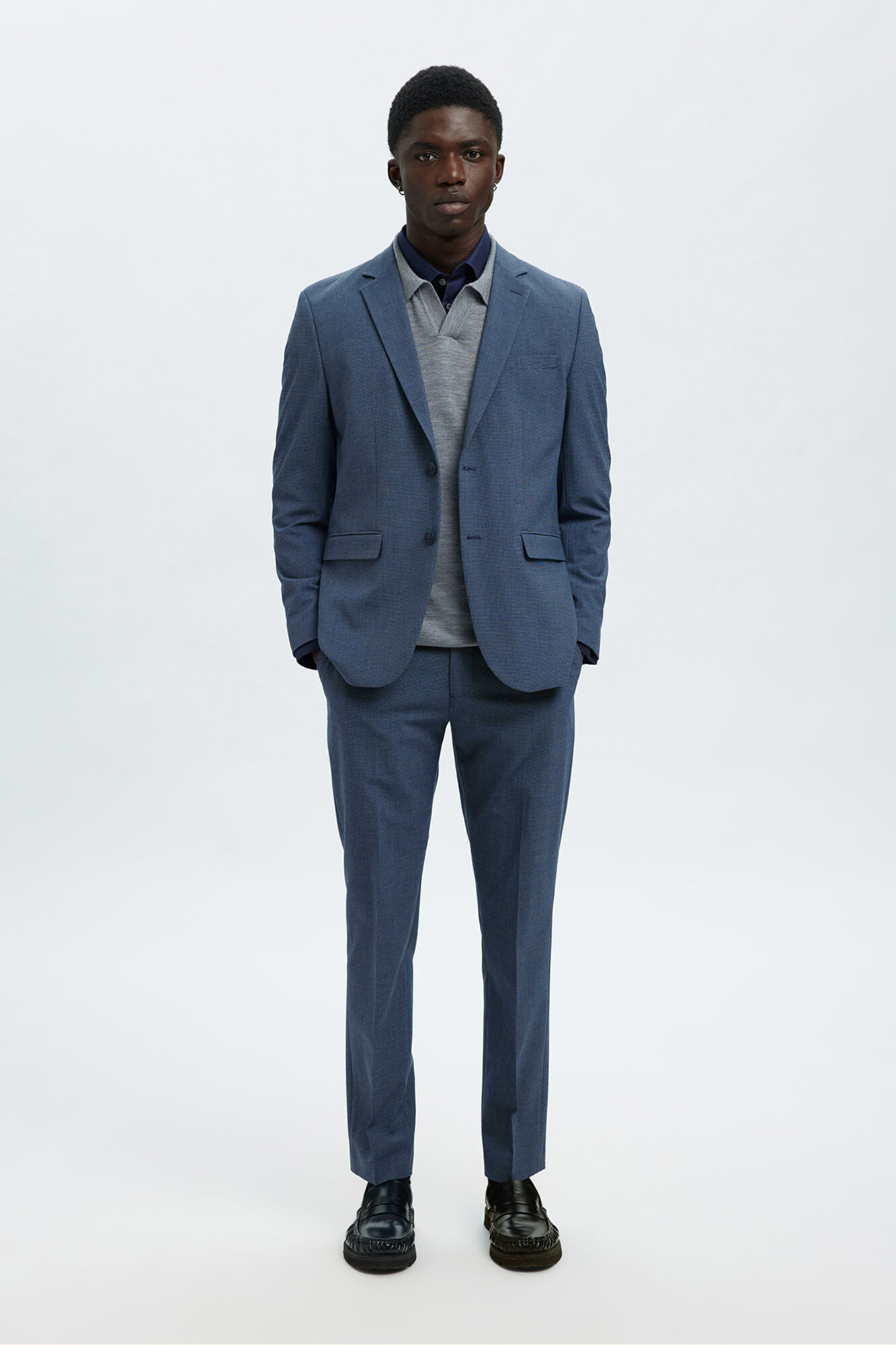 Conjunto de americana y pantal&oacute;n