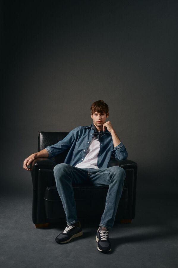 Conjunto de pantalón y camisa